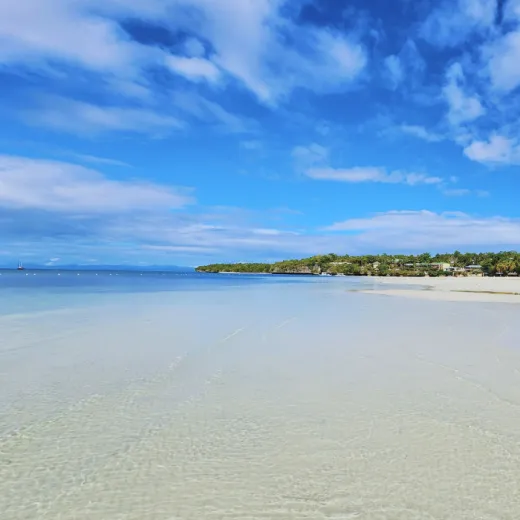 TravelToPH - Экскурсии / Туры - Природный и приключенческий тур по острову: парк озера Данао - пещера Букилат - пещера Тимубо - пляж Сантьяго Бэй - курорт Мангодлонг Рок | VC-INATLDPBCTCSBBMRR-D1