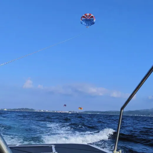 TravelToPH - Экскурсии / Туры - Парасейлинг - Полет на парашюте за катером | VB-PIB-D1