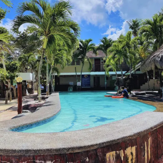 TravelToPH - Экскурсии / Туры - Природный и приключенческий тур по острову: парк озера Данао - пещера Букилат - пещера Тимубо - пляж Сантьяго Бэй - курорт Мангодлонг Рок | VC-INATLDPBCTCSBBMRR-D1