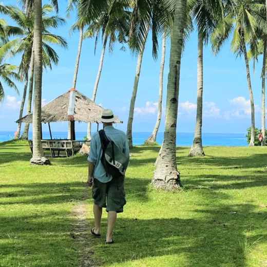 TravelToPH - Экскурсии / Туры - Тур по пляжам: Белый пляж Сантьяго - пляж Мангодлонг - пляж Бакхау | VC-BHRTSWBMBB-D1