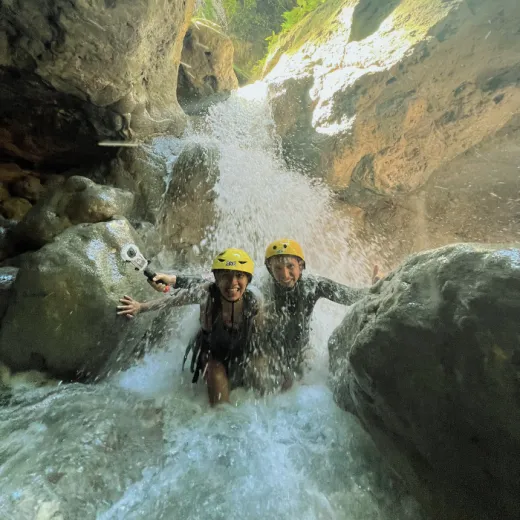 TravelToPH - Экскурсии / Туры - Снорклинг с Сардинами в Моалбоал - Каньонинг на Водопадах Кавасан | VC-SSMKFC-D1