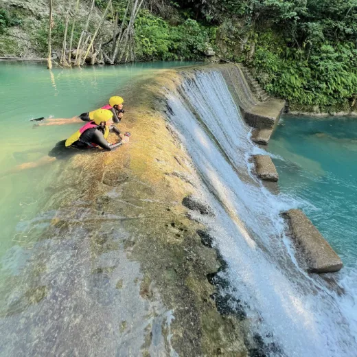 TravelToPH - Экскурсии / Туры - Каньонинг на водопадах Кавасан - пляж Ламбуг в Бадиане | VC-KFCLBB-D1