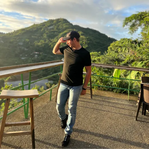 TravelToPH - Экскурсии / Туры - Клубничная Экоферма де Кантипла - Сад Бувакан ни Алехандра - Лейквью Ле Жардин | VC-SCEFBALLJ-D1