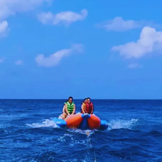 TravelToPH - Экскурсии / Туры - Катание на банане на Боракай | VB-BBRIB-D1