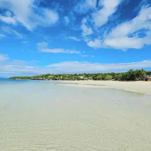 TravelToPH - Экскурсии / Туры - Тур по пляжам: Белый пляж Сантьяго - пляж Мангодлонг - пляж Бакхау | VC-BHRTSWBMBB-D1