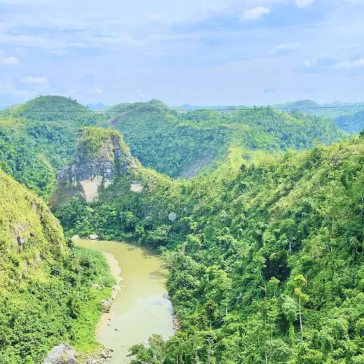TravelToPH - Экскурсии / Туры - Полет на самолете Cessna 182: остров Баликасаг – Панглао – Шоколадные холмы | VB-CSFBPCH-D1