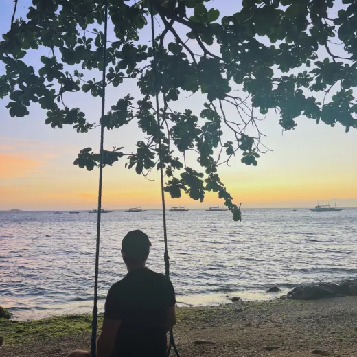 TravelToPH - Экскурсии / Туры - Круиз на закате: прогулка на лодке вдоль побережья Малапаскуа | VM-SCBTACOM-D1