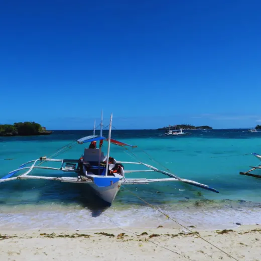 TravelToPH - Экскурсии / Туры - Круиз вокруг острова Боракай: остров Крокодил - Кристальная бухта - пляж Пука Шелл | VB-BIHCICCPSB-D1