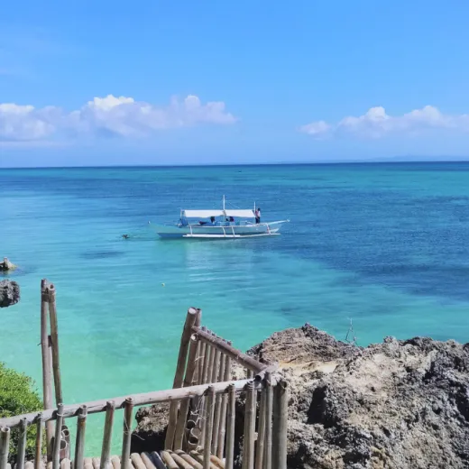 TravelToPH - Экскурсии / Туры - Экскурсия по острову Бантаян: город Санта-Фе - Церковь Святого Петра Апостола - пещера Огтонг - пляж Сандира | VB-LTABISFTSPAPOCSB-D1