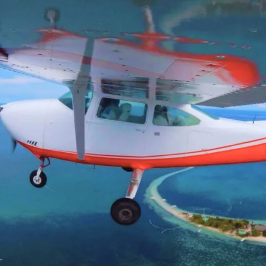 TravelToPH - Экскурсии / Туры - Полет на самолете Cessna 182: остров Баликасаг – Панглао – Шоколадные холмы | VB-CSFBPCH-D1