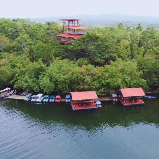 TravelToPH - Экскурсии / Туры - Природный и приключенческий тур по острову: парк озера Данао - пещера Букилат - пещера Тимубо - пляж Сантьяго Бэй - курорт Мангодлонг Рок | VC-INATLDPBCTCSBBMRR-D1