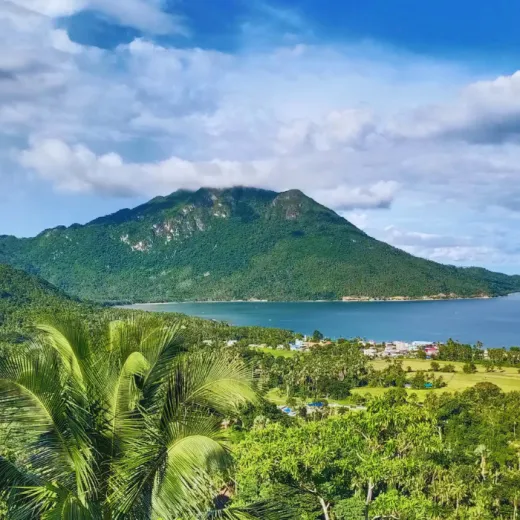 TravelToPH - Экскурсии / Туры - Однодневный тур на остров Таблас из Боркая: курорт Вилла М – рыболовный заповедник Лоок – Голубая дыра | VB-ODTTIFBVMRLFSBH-D1